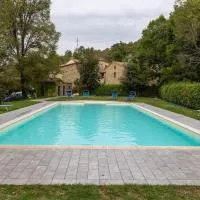 Romantic cozy house 15 min Arezzo piscina&bosco, hotel Falcianóban