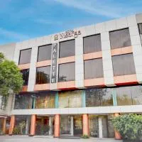 Palette Hotel Nisarga by CheckIn, Bhopal, hôtel à Bhopal