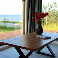 Ausma - Peaceful Seaside Design Cabin, hotel din Engure