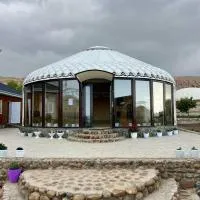 Tasmal Yurt Camp – hotel w mieście Tong