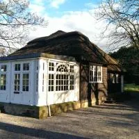 Thornton Manor Estate, hotel Wirralban
