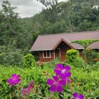 Don's River Valley Jungle Resort، فندق في Marayoor
