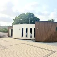 The Shutter House, hôtel à Compton