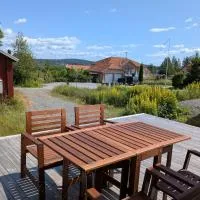 Modern Cabin by Nora Lake with AC!, hotel en Nora