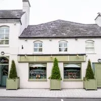 Deerpark Inn, hotel v mestu Cavan