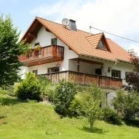 Ferienwohnung Blum, viešbutis mieste Apelernas