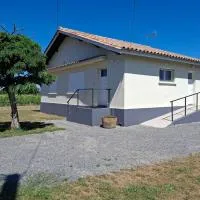Charming country house near Saint-Emilion, hotel a Sainte-Terre