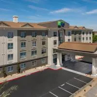 Holiday Inn Express & Suites Fresno River Park Hwy 41 by IHG, hotelli kohteessa Fresno