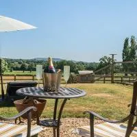 Piglet Corner، فندق في Culmstock
