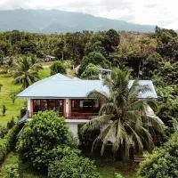 Paruparong Bughaw Ecofarm Resort, ξενοδοχείο σε Quezon