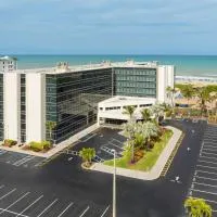 Hilton Cocoa Beach Oceanfront โรงแรมในโคโคบีช