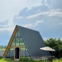 Hobardzi Guest House, hôtel à Opartsi