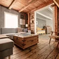 Tind seaside cabins, hotel em Tind