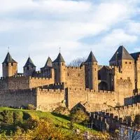 Charmante maison de village، فندق في La Digne-dʼAmont
