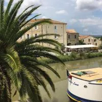 Le Neptune, hotel a Le Somail