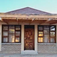 Duineveld Self Catering Cottage, хотел в Kalkrand