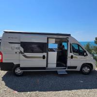 Albania Camper Rental, hotel poblíž Mezinárodní letiště Martky Terezy v Tiraně - TIA, Tirana