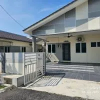 Homestay ZAF sitiawan, hotel v destinaci Sitiawan
