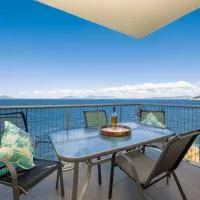 Luxury Oceanside Escape - Magnetic Island, hotel di Nelly Bay