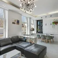 Moderne & Rustikale Wohnung I kostenlose Parkplätze in der Nähe I Zentral I Nähe Köln Messe Deutz I Top Anbindung, hotel en Eitorf