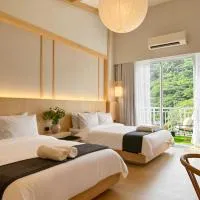 Yugen Suites at Pico De Loro, hotel din Nasugbu