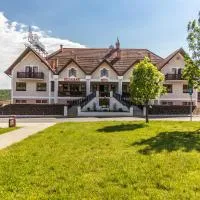 M1 Szekér Csárda Hotel és Étterem, viešbutis mieste Obarok