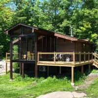 Lake Muskoka 3-bedroom Cottage - Pier 100 #30, khách sạn ở Port Carling