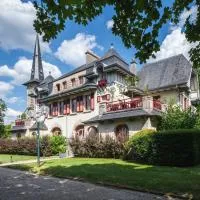 Les Villas du Parc - Chambres d'hôtes AMBROISE & GERMAINE - Meublé 5 étoiles VILLA MARIE 2 à 5 chambres, hotel em Vittel