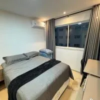 Ap próx ao shopping com garagem, piscina e ar, hotel v destinácii Sobral