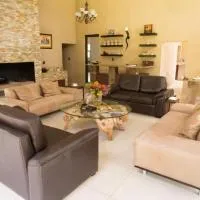 Lion and Cheetah Sanctuary, hotell i Cullinan
