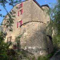 Le Château de Sorgues, hotel v destinácii Cornus