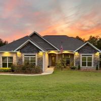 Relax at the Ridge 4BR 3BA, hotel near Enterprise Municipal - ETS, Enterprise