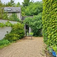 Studio privé à la campagne، فندق في Guillerval