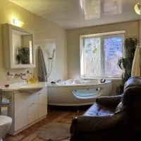 Джакузи! Квартира метро Героев Труда, Студенческая, Hotel in Charkiw