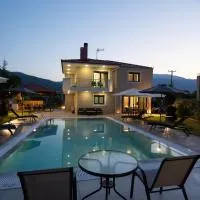 Olympus Echo Villa, מלון בסקוטינה