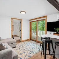 Arbutus Lake-Pine Forest-Pontoon Rentals – hotel w mieście Traverse City