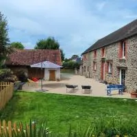 House for 9 people, хотел в Saint-Clair-sur-lʼElle