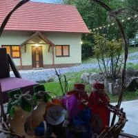 Bencekerti kulcsosház, hotel v destinaci Căpîlniţa