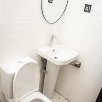 The NookHouse, hotel near Calabar Airport - CBQ, Calabar