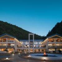 Lugu Lake Manchen Vacation Homestay, hotel near Ninglang Luguhu Airport - NLH, Ninglang