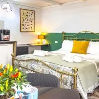 Casa dei nodi، فندق في بوتزيلّو
