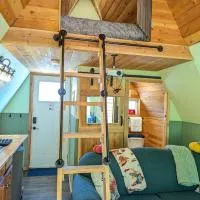 Farmhouse cabin on family farm، فندق في بويل ريفر