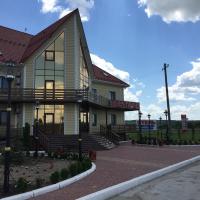 Hotel Oktan, готель у місті Криве Озеро