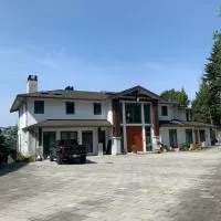 Sunrise Home、ウエスト・バンクーバーのホテル