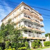 Cenco Suites Residences - Transient in Tanza Cavite, hotel v mestu Tanza