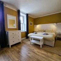 Balmory Stables South - luxury stable conversion, hotel em Ascog