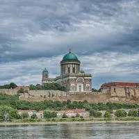 Chrám Ticha, hotel en ľubá