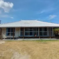 Kukaru クカル 伊平屋島の古民家一棟貸し, hotel v destinaci Gakiya
