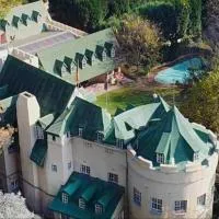 Chartwell Castle & Guest House, hotel a Chartwell