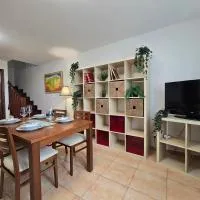 ADOSADO FAMILIAR - PRELLEZO - Gupo RH 5, hotel en Prellezo